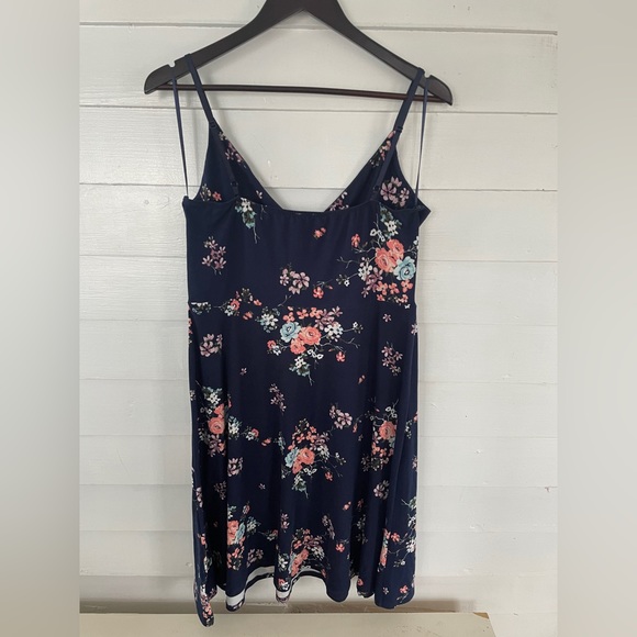 Navy Floral Kismet Mini(ish) Dress - Picture 2 of 10
